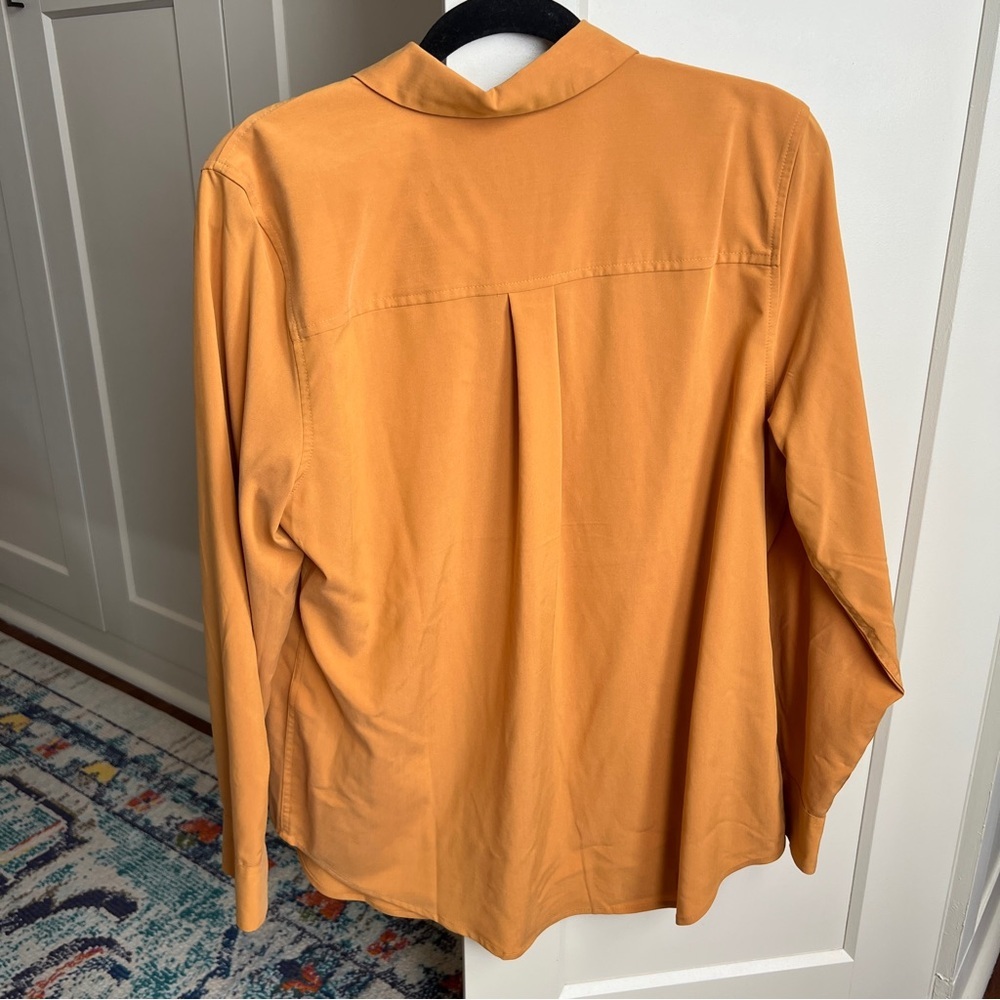 Chico's Modal Blend Long Sleeve Button Up Utility Utility Blouse Golden Copper - Picture 3 of 4